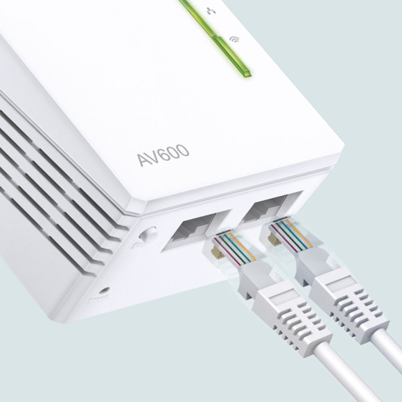 Сетевой адаптер HomePlug AV TP-Link TL-WPA4220 AV600 Fast Ethernet (ант.внутр.) Сетевой адаптер HomePlug AV TP-Link TL-WPA4220 AV600 Fast Ethernet (ант.внутр.)