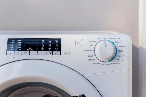 Стиральная машина Candy Smart Pro CSO4 276TWM-07 класс: A загр.фронтальная макс.:7кг белый инвертор