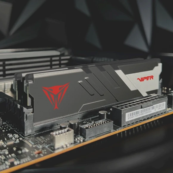 Память DDR5 2x16Gb 6400MHz Patriot PVV532G640C32K Viper Venom RTL Gaming PC5-51200 CL32 DIMM 288-pin 1.4В kit с радиатором Ret