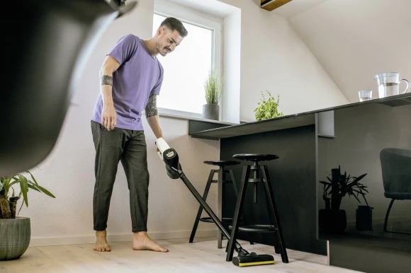Пылесос ручной Karcher VC 4 Cordless myHome 21Вт белый/серый Пылесос ручной Karcher VC 4 Cordless myHome 21Вт белый/серый