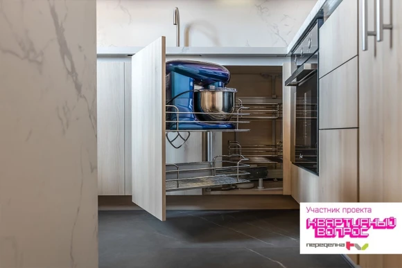 Миксер планетарный Starwind SPM7167 1600Вт фиолетовый