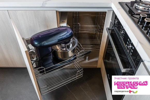 Миксер планетарный Starwind SPM7167 1600Вт фиолетовый