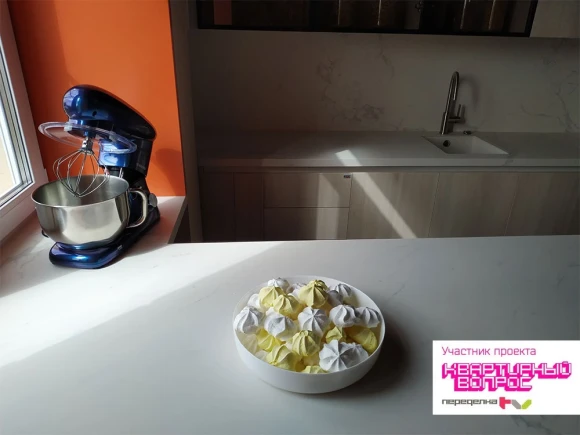 Миксер планетарный Starwind SPM7167 1600Вт фиолетовый