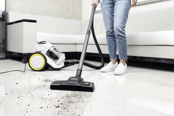 Пылесос Karcher VC 3 (ERP) 700Вт белый/черный