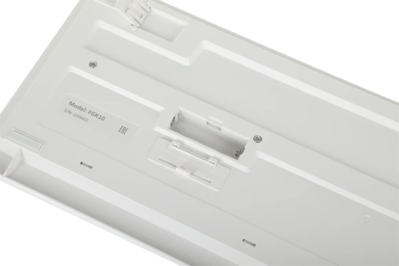 Клавиатура + мышь A4Tech Fstyler FG1012 клав:белый мышь:белый USB беспроводная Multimedia (FG1012 WHITE) Клавиатура + мышь A4Tech Fstyler FG1012 клав:белый мышь:белый USB беспроводная Multimedia (FG1012 WHITE)
