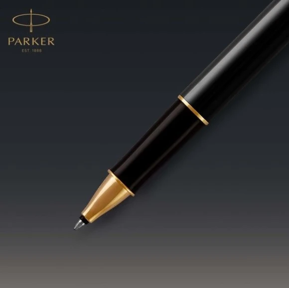 Ручка роллер Parker Sonnet Core T530 (1931496) LaqBlack GT F черн. черн. подар.кор. Ручка роллер Parker Sonnet Core T530 (1931496) LaqBlack GT F черн. черн. подар.кор.