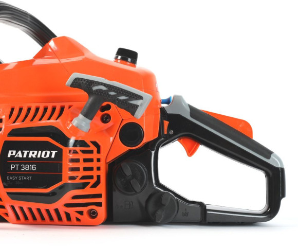 Бензопила Patriot PT 3816 + топор APF-600 1470Вт 2л.с. дл.шины:16" (40cm) (220105521) Бензопила Patriot PT 3816 + топор APF-600 1470Вт 2л.с. дл.шины:16" (40cm) (220105521)