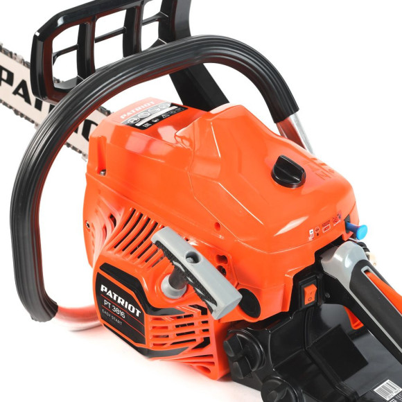 Бензопила Patriot PT 3816 + топор APF-600 1470Вт 2л.с. дл.шины:16" (40cm) (220105521) Бензопила Patriot PT 3816 + топор APF-600 1470Вт 2л.с. дл.шины:16" (40cm) (220105521)