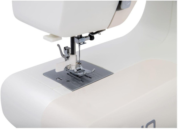Швейная машина Comfort 1070 молочный Швейная машина Comfort 1070 молочный
