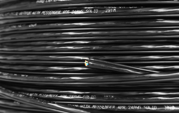 Кабель сетевой Buro BU-COP-050-OUTDOOR UTP 4 пары cat.5E solid 0.50мм Cu 305м черный outdoor стальной трос