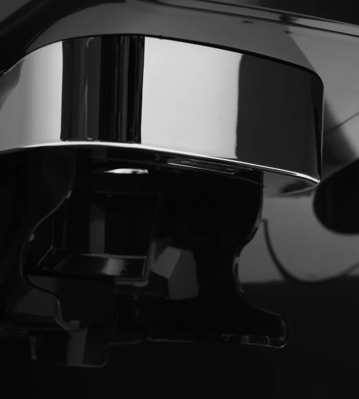 Кофеварка рожковая Kitfort КТ-7107 1560Вт черный/серебристый Кофеварка рожковая Kitfort КТ-7107 1560Вт черный/серебристый