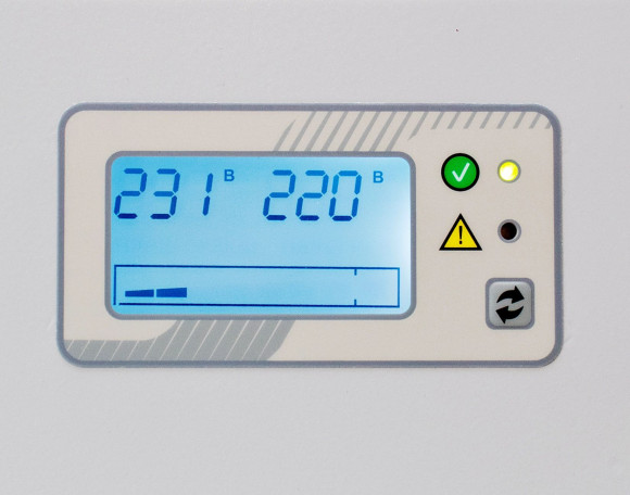 Стабилизатор напряжения Штиль ИнСтаб IS5000 4500Вт 5000ВА белый Стабилизатор напряжения Штиль ИнСтаб IS5000 4500Вт 5000ВА белый