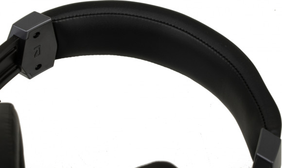 Наушники с микрофоном A4Tech Bloody G350 черный 2м мониторные USB оголовье (G350 USB/ BLACK) Наушники с микрофоном A4Tech Bloody G350 черный 2м мониторные USB оголовье (G350 USB/ BLACK)