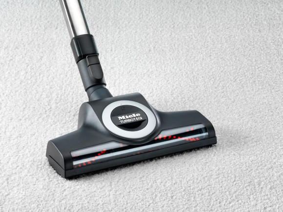 Пылесос Miele Boost CX1 Cat & Dog PowerLine 890Вт черный