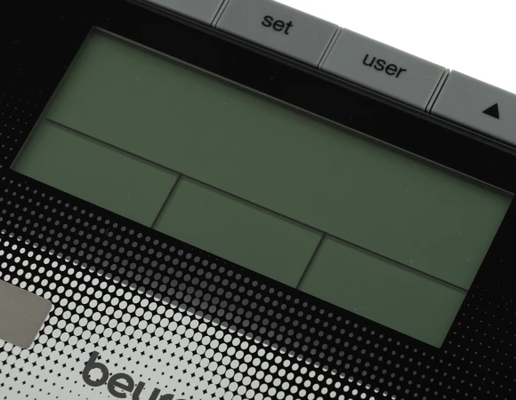 Весы напольные электронные Beurer BG21 макс.180кг черный Весы напольные электронные Beurer BG21 макс.180кг черный