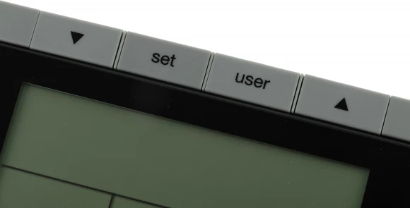 Весы напольные электронные Beurer BG21 макс.180кг черный Весы напольные электронные Beurer BG21 макс.180кг черный