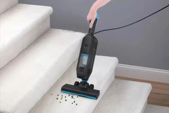 Пылесос-электровеник Candy CVC600B-C черный/голубой