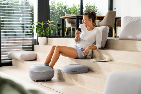 Массажер для ног Beurer FM120 48Вт серый (100.29) Массажер для ног Beurer FM120 48Вт серый (100.29)