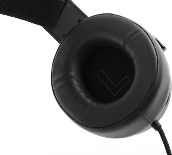 Наушники с микрофоном A4Tech Bloody G535 черный/серебристый 2м мониторные USB оголовье (G535 (BLACK+SILVER) USB) Наушники с микрофоном A4Tech Bloody G535 черный/серебристый 2м мониторные USB оголовье (G535 (BLACK+SILVER) USB)