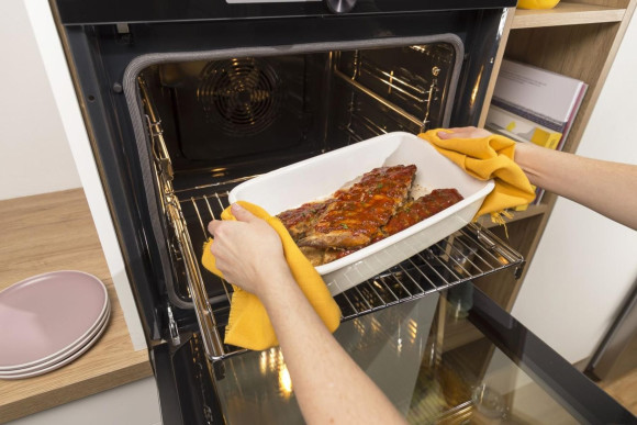 Духовой шкаф Электрический Gorenje BO6725E02WG белый/нержавеющая сталь Духовой шкаф Электрический Gorenje BO6725E02WG белый/нержавеющая сталь