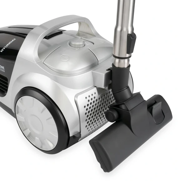 Пылесос Hyundai HYV-C2650 2200Вт черный/серебристый