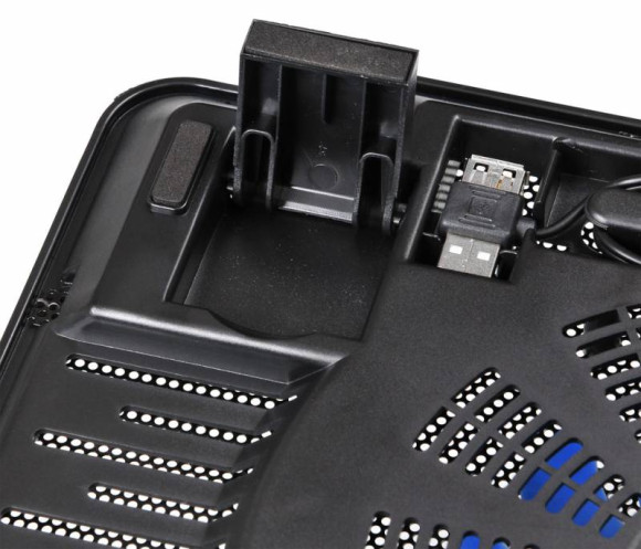 Подставка для ноутбука Buro BU-LCP140-B114 14"335x265x23мм 1xUSB 1x 140ммFAN металлическая сетка/пластик черный