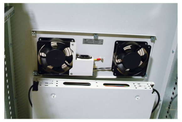 Шкаф коммутационный ЦМО (ШТК-М-18.6.6-1ААА) напольный 18U 600x600мм пер.дв.стекл задн.дв.стал.лист 2 бок.пан. направл.под закл.гайки 270кг серый 455мм 48.6кг 180град. 960мм Шкаф коммутационный ЦМО (ШТК-М-18.6.6-1ААА) напольный 18U 600x600мм пер.дв.стекл задн.дв.стал.лист 2 бок.пан. направл.под закл.гайки 270кг серый 455мм 48.6кг 180град. 960мм