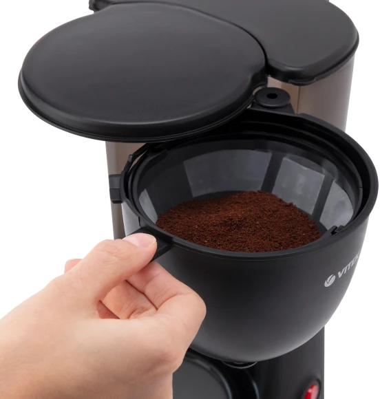 Кофеварка капельная Vitek VT-1500 600Вт черный Кофеварка капельная Vitek VT-1500 600Вт черный