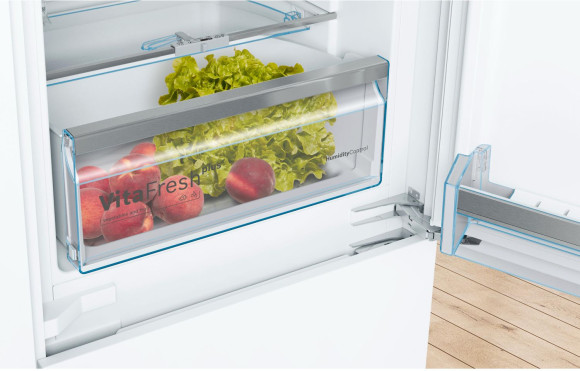 Холодильник Bosch Serie 6 KIS87AFE0 2-хкамерн. белый Холодильник Bosch Serie 6 KIS87AFE0 2-хкамерн. белый