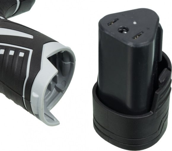 Дрель-шуруповерт Ресанта ДА-12-2ЛК аккум. патрон:быстрозажимной (кейс в комплекте) (75/14/2)