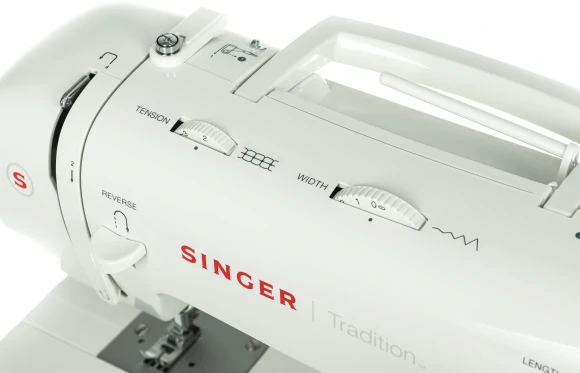 Швейная машина Singer Tradition 2282 белый Швейная машина Singer Tradition 2282 белый