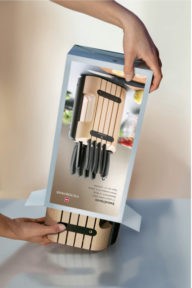 Набор ножей кухон. Victorinox Swiss Classic 6.7153.11 компл.:11предм. с подставкой черный подар.коробка Набор ножей кухон. Victorinox Swiss Classic 6.7153.11 компл.:11предм. с подставкой черный подар.коробка