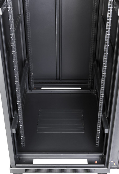 Шкаф серверный Lanmaster (TWT-CBB-22U-6X8-G1) напольный 22U 600x800мм пер.дв.стекл задн.дв.двуст. 2 бок.пан. 800кг черный IP20 Шкаф серверный Lanmaster (TWT-CBB-22U-6X8-G1) напольный 22U 600x800мм пер.дв.стекл задн.дв.двуст. 2 бок.пан. 800кг черный IP20