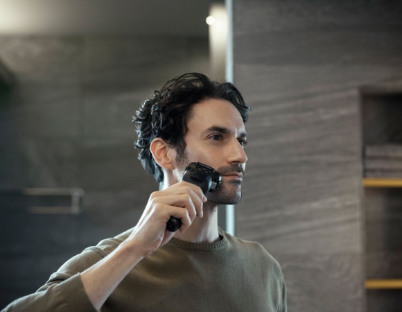 Бритва сетчатая Panasonic ES-LV6U реж.эл.:5 питан.:аккум. черный