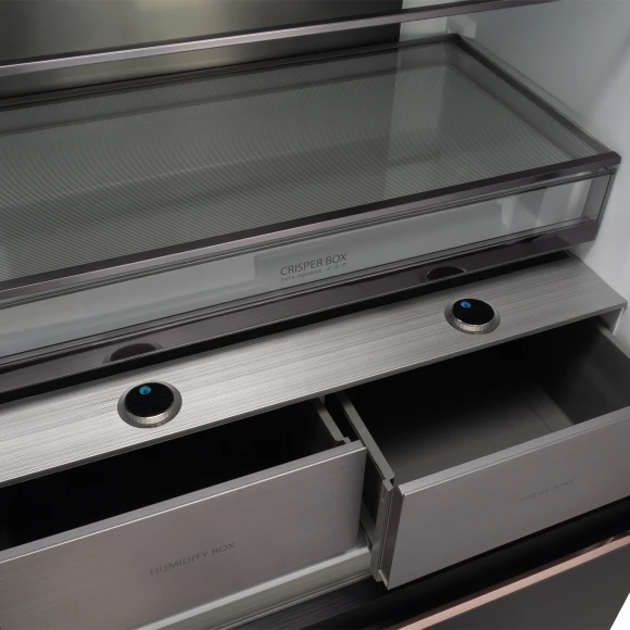 Холодильник Hyundai CM55043F 3-хкамерн. черный стекло инвертер