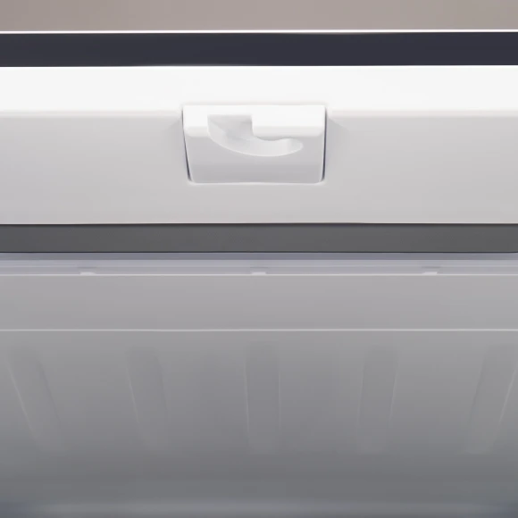 Холодильник Hyundai CM55043F 3-хкамерн. черный стекло инвертер