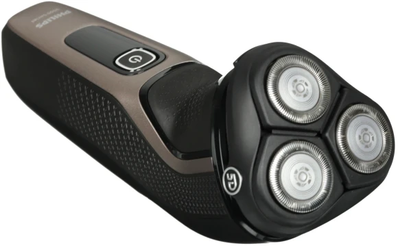 Бритва роторная Philips S3242/12 реж.эл.:3 питан.:аккум. черный/серебристый Бритва роторная Philips S3242/12 реж.эл.:3 питан.:аккум. черный/серебристый