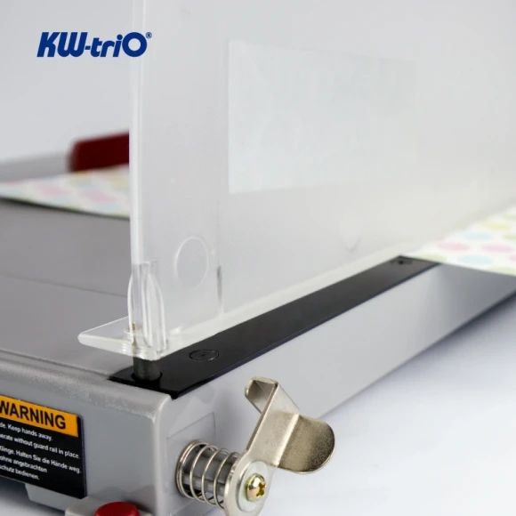 Резак сабельный Kw-Trio 3921 A4/10лист./335мм/ручн.прижим/защитный экран Резак сабельный Kw-Trio 3921 A4/10лист./335мм/ручн.прижим/защитный экран