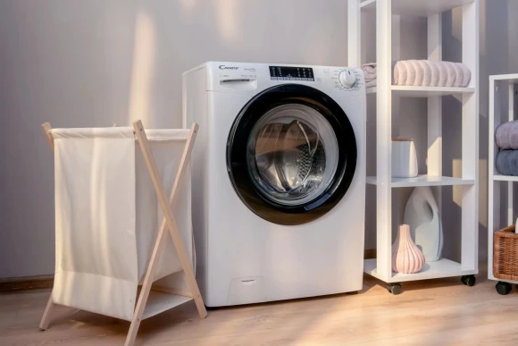 Стиральная машина Candy Smart Pro CSO4 276TWMB-07 класс: A загр.фронтальная макс.:7кг белый инвертор