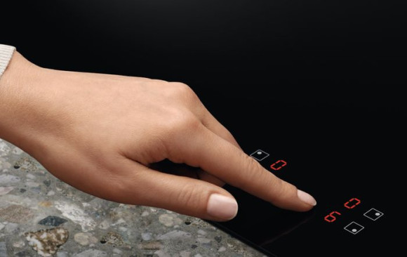 Индукционная варочная поверхность Electrolux EIB60420CK черный