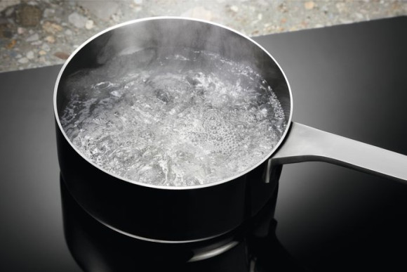 Индукционная варочная поверхность Electrolux EIB60420CK черный