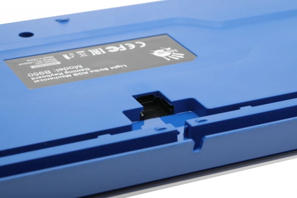 Клавиатура A4Tech Bloody B950 механическая синий USB for gamer LED (B950) кабель 1.8м Клавиатура A4Tech Bloody B950 механическая синий USB for gamer LED (B950) кабель 1.8м