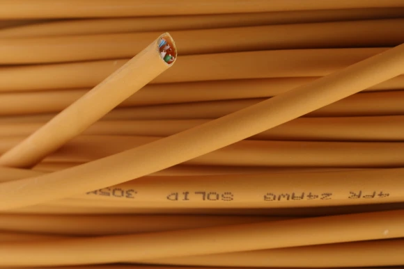 Кабель сетевой Buro BU-COP-050-LSZH UTP 4 пары cat.5E solid 0.50мм Cu 305м оранжевый