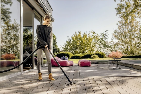 Строительный пылесос Karcher WD 2 Plus S V-15/4/18/C (YSY) 1000Вт (уборка: сухая/влажная) желтый Строительный пылесос Karcher WD 2 Plus S V-15/4/18/C (YSY) 1000Вт (уборка: сухая/влажная) желтый