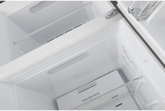 Холодильник Hitachi HRTN7489DF BSLCS 2-хкамерн. серебристый бриллиант глянц. инвертер Холодильник Hitachi HRTN7489DF BSLCS 2-хкамерн. серебристый бриллиант глянц. инвертер