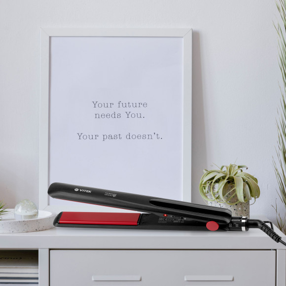 Выпрямитель Vitek VT-8282 BK 44Вт черный/красный макс.темп.:220С покрытие:керамико-турмалиновое (VT-8282)