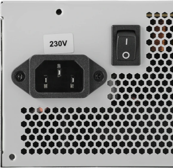 Блок питания Chieftec ATX 600W iArena GPA-600S (20+4pin) APFC 120mm fan 4xSATA Блок питания Chieftec ATX 600W iArena GPA-600S (20+4pin) APFC 120mm fan 4xSATA