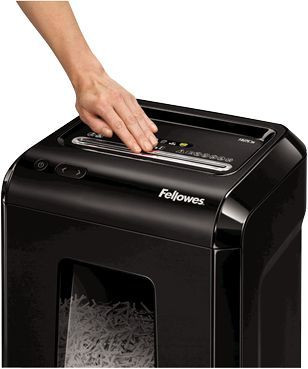Шредер Fellowes PowerShred 92Cs (секр.P-4) фрагменты 18лист. 25лтр. скрепки скобы пл.карты CD Шредер Fellowes PowerShred 92Cs (секр.P-4) фрагменты 18лист. 25лтр. скрепки скобы пл.карты CD
