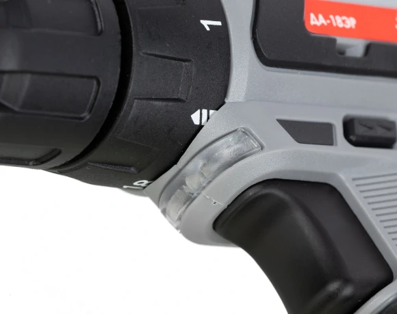 Дрель-шуруповерт Интерскол ДА-18ЭР аккум. патрон:быстрозажимной (436.2.2.20) Дрель-шуруповерт Интерскол ДА-18ЭР аккум. патрон:быстрозажимной (436.2.2.20)