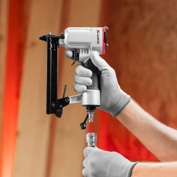 Пистолет степлер Matrix 57420 85л/мин черный/серебристый